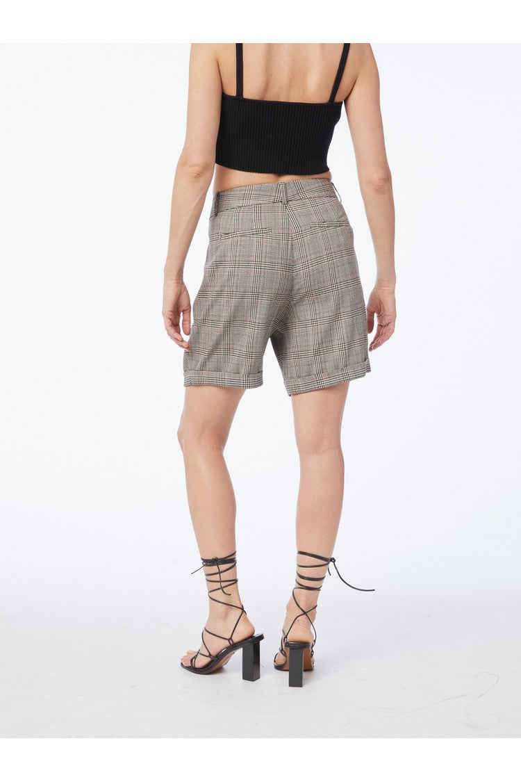 RELAXED SHORT