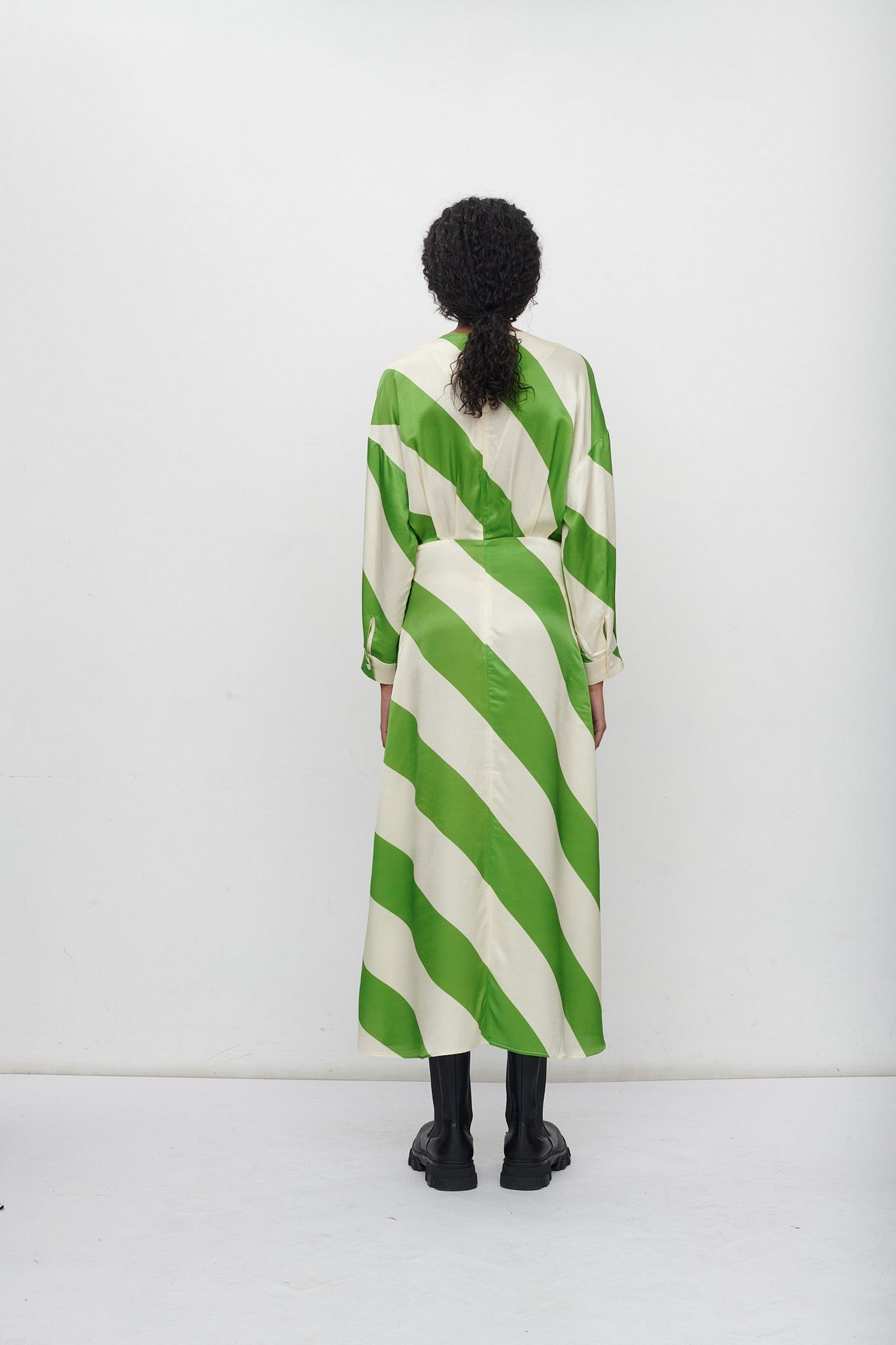 MIA LONG SLEEVE PRINTED MAXI DRESS