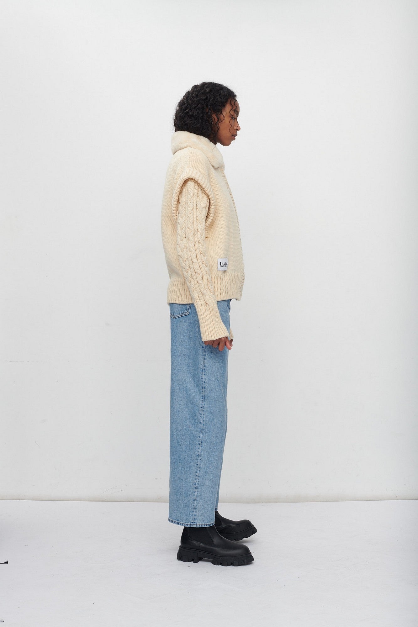 CARRIE KNITTED CARDIGAN WITH FAUX FUR COLLAR