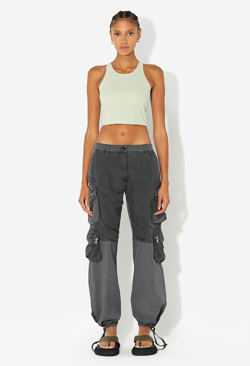 PANELED PARACHUTE CARGO
