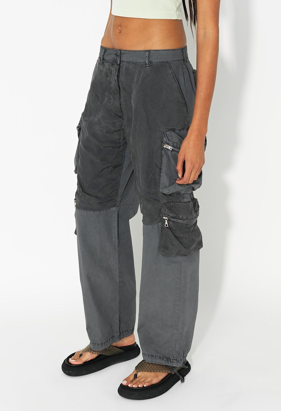 PANELED PARACHUTE CARGO