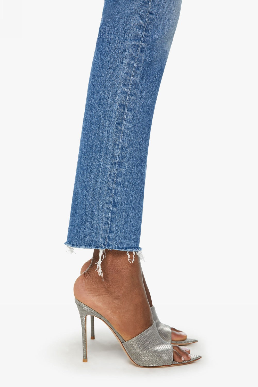 THE TOMCAT ANKLE FRAY