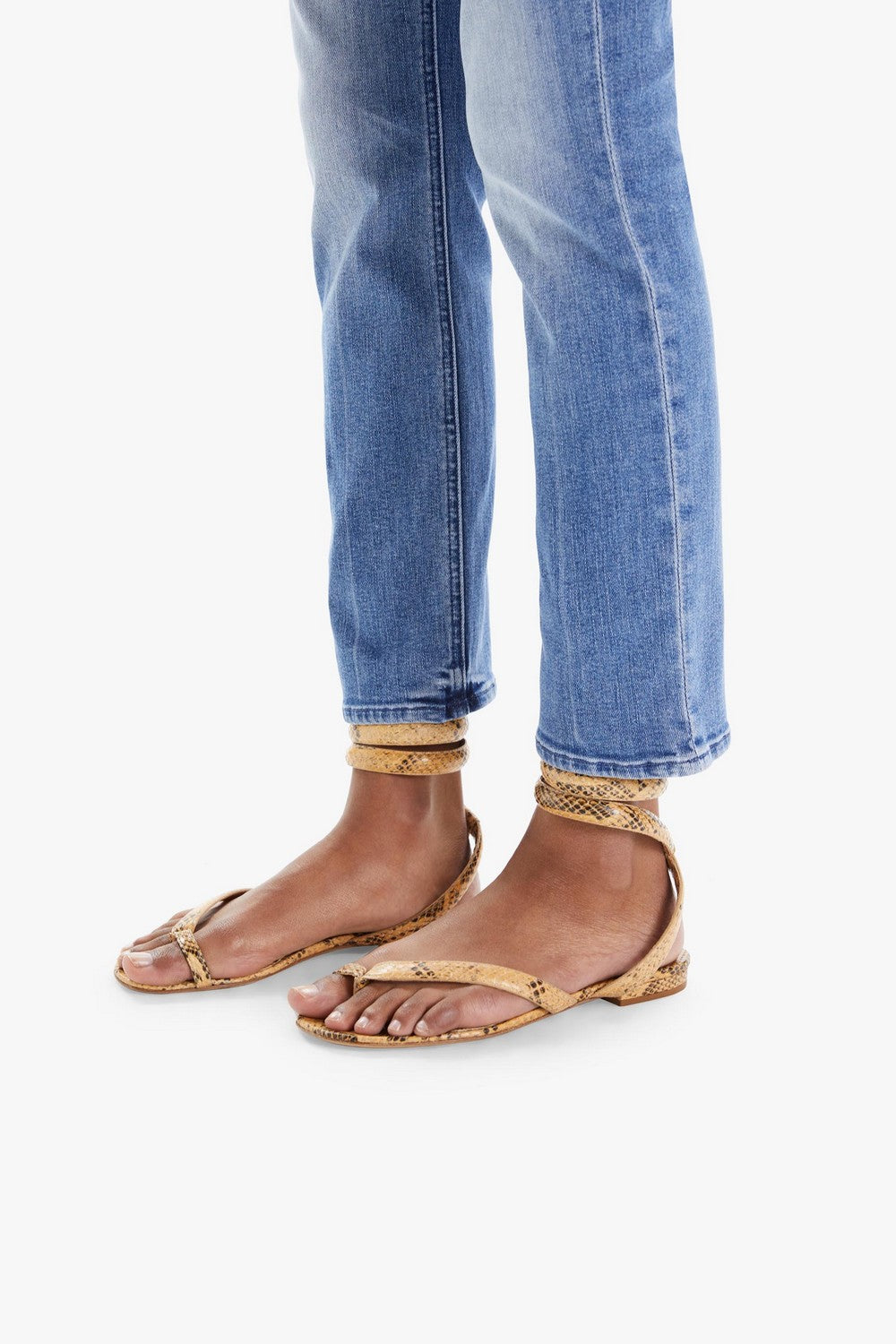 THE MID RISE DAZZLER ANKLE Jean