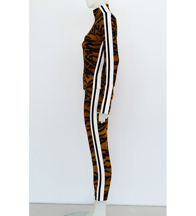 nk_kk4207pl026481_tiger_2foffset_20stripe_2.jpg