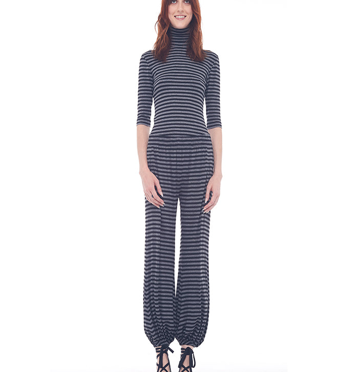 nk_st5217md001206_black_2fgrey.jpg