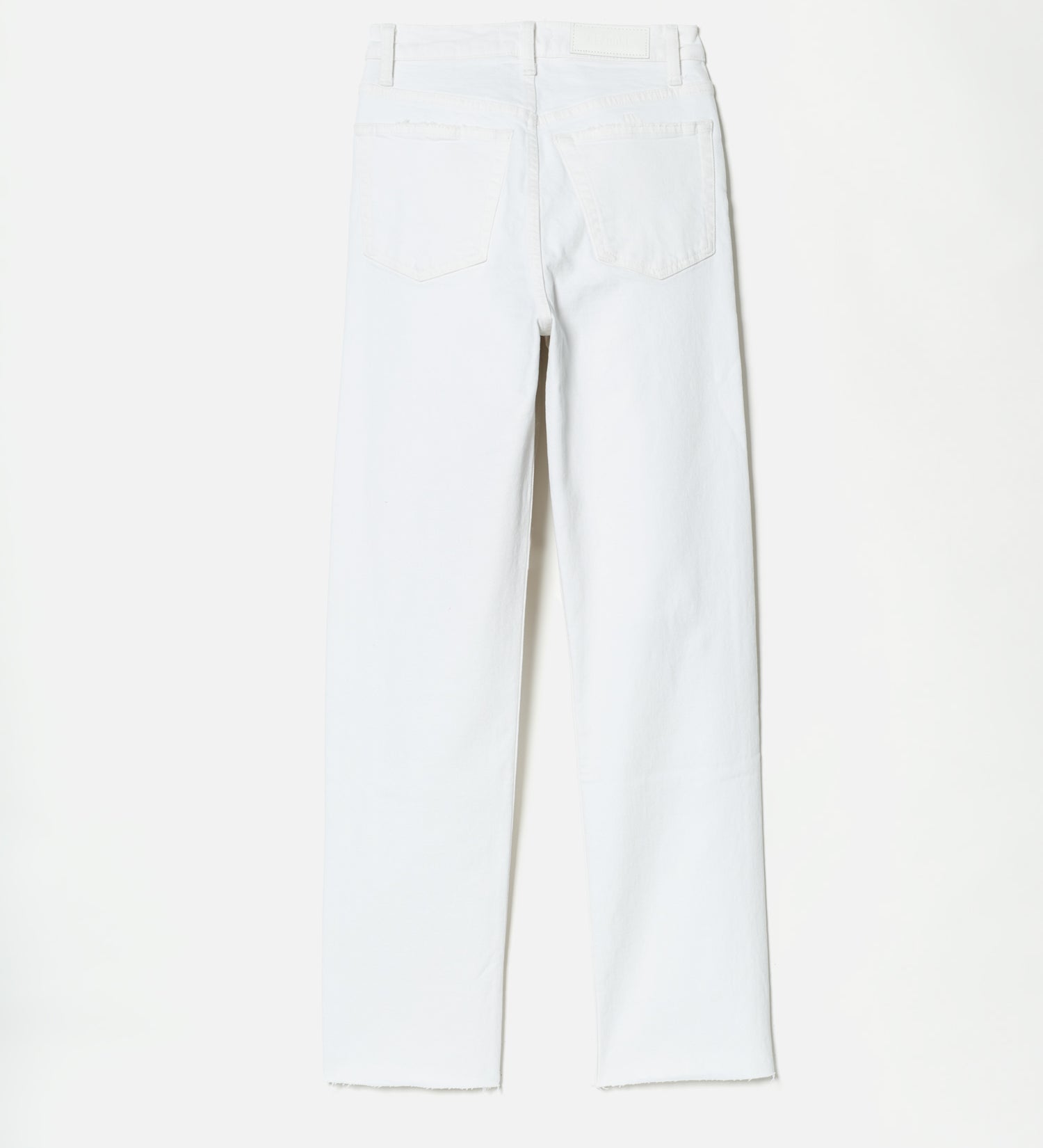rd_193-3wstv27_2fa_worn_20white_2.jpg