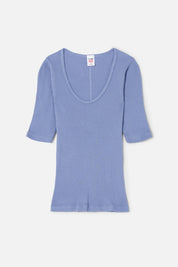 RIBBED SCOOP NECK TEE