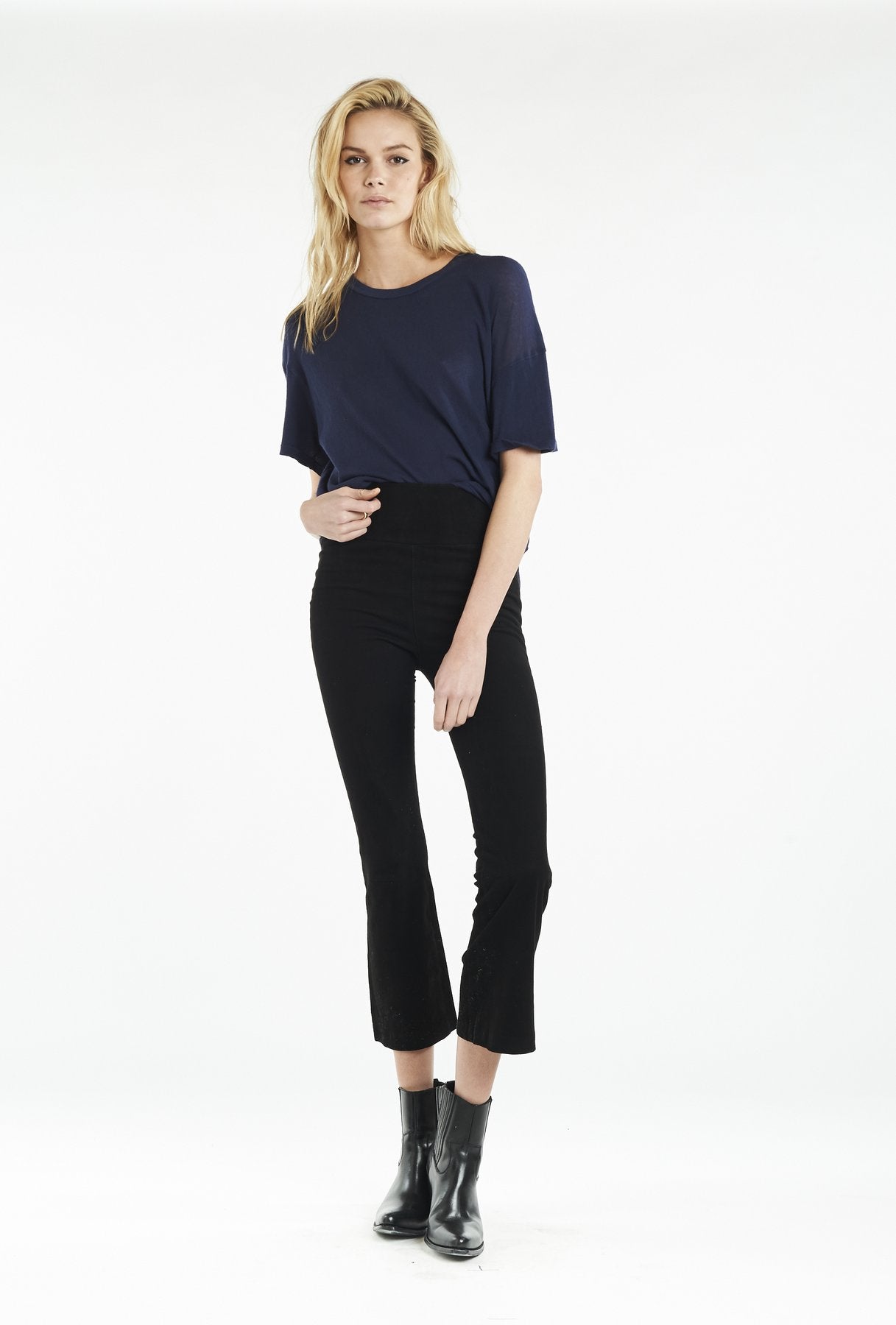 HIGH WAIST CROP FLARE LEGGING